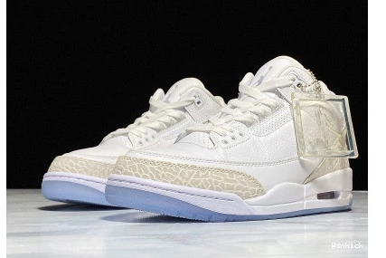 RETRO TRIPLE AIR JORDAN WHITE 3 0812